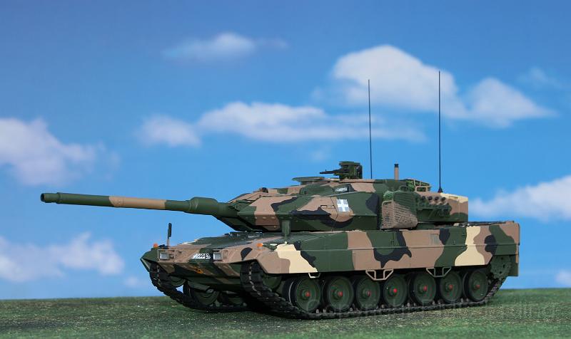 Leopard 2A6EX Griechenland HobbyBoss 1-35 Hellinger Othmar 07.jpg
